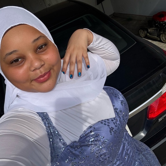 Blue Sequin Dress with White Hijab - Picture 1 of 5